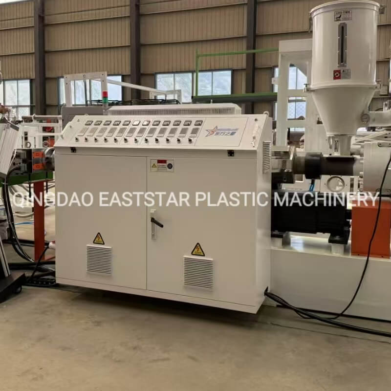 ສາຍການຜະລິດໂປຼໄຟລ໌ PVC ຫນຶ່ງດຽວສໍາລັບການລ້ຽງສັດ