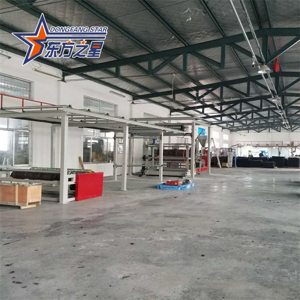 ເຄື່ອງເຄືອບດິນເຜົາ TPE extrusion ສໍາລັບຜ້າປູພື້ນລົດ